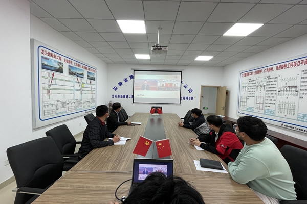 1652276983538320.jpg 龍興路項目部.JPG